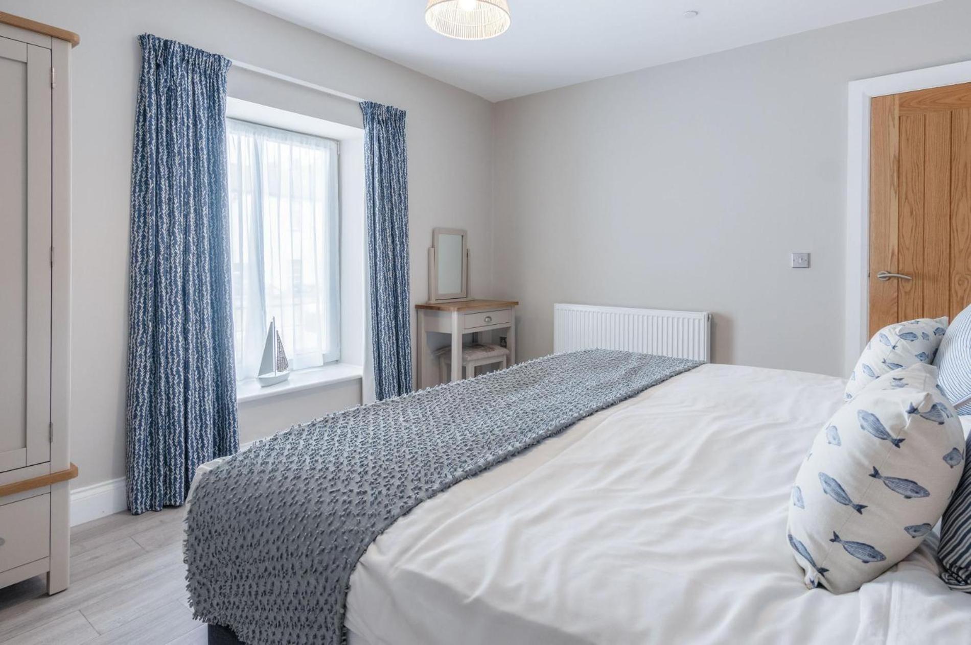 Haven View - 2 Bedroom Apartment - Милфорд-Хейвен Экстерьер фото